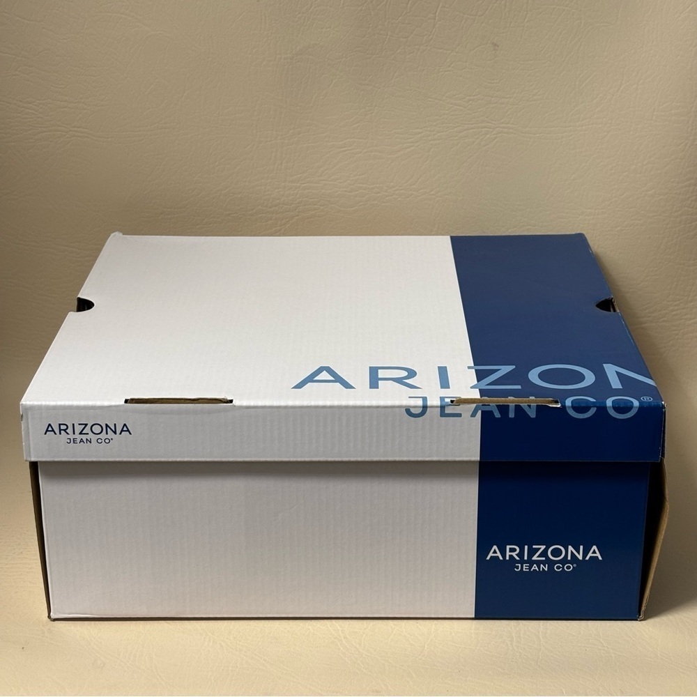 Arizona Jean Co Womens Stratton Flat
Heel Winter Boots Size 8 NWT - Picture 9 of 10